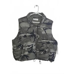 No Boundaries XL (16-18) Camouflage Puffer Vest